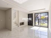 Sobrado com 3 Quartos à Venda no Água Verde