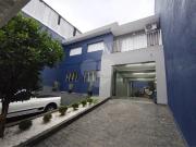 Sobrado com 3 quartos à venda ou para locação em Umuarama SP