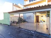 Sobrado com 3 quartos, Condomínio Fechado, Bairro Alto...