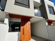Sobrado com 3 Quartos e 2 banheiros à Venda, 101 m² por...