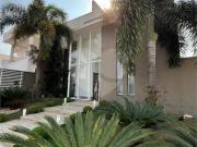 Sobrado com 3 Quartos e 2 banheiros à Venda, 280 m² por...