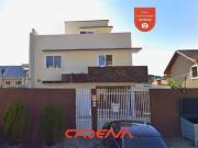 Sobrado com 3 quartos e 2 vagas à venda no Atuba