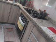 Sobrado com 3 Quartos e 3 banheiros à Venda, 174 m²...