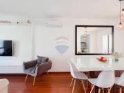 Sobrado com 3 quartos e espaço gourmet no Condomínio...