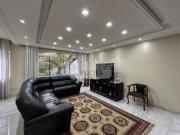 Sobrado com 3 Quartos e Piscina para Comprar, 422m²...