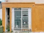 Sobrado com 3 quartos e sala comercial no Lindóia!
