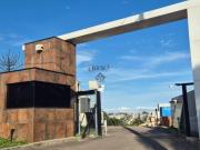Sobrado com 3 quartos em condominio no Santa Candida:...