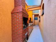 Sobrado com 3 quartos para alugar, 350 mÂ² por R$...