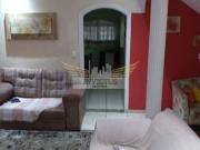 Sobrado com 3 Quartos para Comprar, 210m² Bairro...
