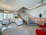 Sobrado com 3 Quartos para Comprar, 450m² Bairro... Sobrado com 3 Quartos para Comprar, 450m² Bairro...