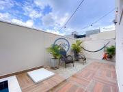 Sobrado com 3 quartos Piscina