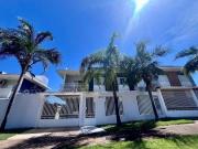 Sobrado com 3 quartos, sendo 1 suíte Bosque das Araras...