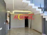 Sobrado com 3 suítes, 3 vagas e Piscina Res. e Com....