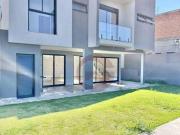 Sobrado com 3 Suítes à venda, 230 m² por R$ 1.800.000...