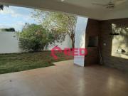 Sobrado com 3 suítes à venda, 300 m² por R$ 1.150.000...