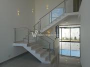 Sobrado com 3 suítes e piscina no CONDOMÍNIO REAL PARQUE...