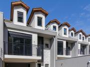 Sobrado com 3 suítes no Campo Comprido