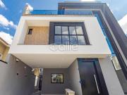 Sobrado com 3 suites no Novo Mundo Sobrado com 3 suites no Novo Mundo