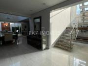 Sobrado com 3 Suites no Swiss Park