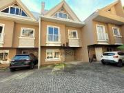 Sobrado com 4 dormitórios à venda, 142 m² por R$...