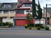 Sobrado com 4 dormitórios à venda, 173 m² por R$...