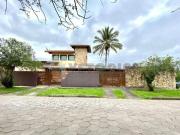 Sobrado com 4 dormitórios à venda, 180 m² por R$...