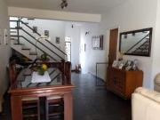 Sobrado com 4 dormitórios à venda, 200 m² por R$...