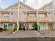 Sobrado com 4 dormitórios à venda, 200 m² por R$...