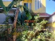Sobrado com 4 dormitórios à venda, 200 m² por R$...