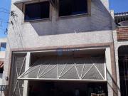 Sobrado com 4 dormitórios à venda, 200 m² por R$...