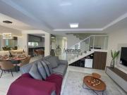 Sobrado com 4 dormitórios à venda, 211 m² por R$...