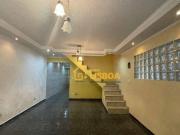 Sobrado com 4 dormitórios à venda, 220 m² por R$...