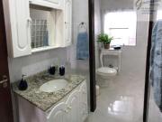 Sobrado com 4 dormitórios à venda, 243 m² por R$...