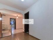 Sobrado com 4 dormitórios à venda, 250 m² por R$...