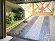 Sobrado com 4 dormitórios à venda, 259 m² por R$...
