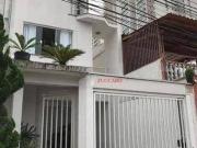 Sobrado com 4 dormitórios à venda, 261 m² por R$...