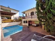 Sobrado com 4 dormitórios à venda, 280 m² por R$...
