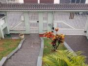 Sobrado com 4 dormitórios à venda, 286 m² por R$...