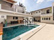 Sobrado com 4 dormitórios à venda, 319 m² por R$...