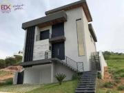 Sobrado com 4 dormitórios à venda, 320 m² por R$...