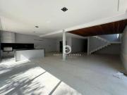 Sobrado com 4 dormitórios à venda, 320 m² por R$...