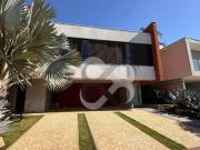 Sobrado com 4 dormitórios à venda, 330 m² por R$...