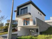 Sobrado com 4 dormitórios à venda, 342 m² por R$...