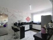 Sobrado com 4 dormitórios à venda, 342 m² por R$...