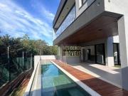 Sobrado com 4 dormitórios à venda, 350 m² por R$...