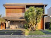 Sobrado com 4 dormitórios à venda, 350 m² por R$...