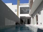 Sobrado com 4 dormitórios à venda, 420 m² Pinheirinho...