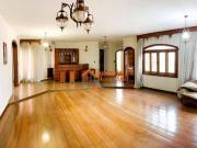 Sobrado com 4 dormitórios à venda, 530 m² por R$...