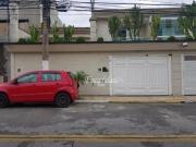 Sobrado com 4 dormitórios à venda, 558 m² por R$...