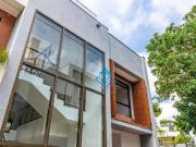 Sobrado com 4 dormitórios à venda, 684 m² por R$...